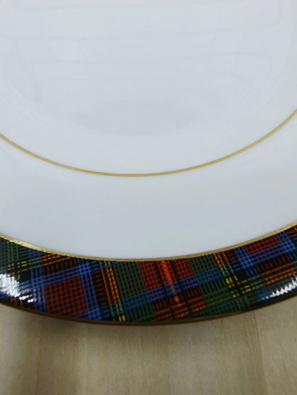 Wedgwood Ralph Lauren Highland Pattern Salad Plate Green Red Tartan Border